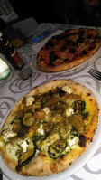 Pizzeria Tres Chic food