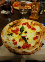 Pizzeria Dolfi food