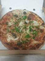 Pizza Margherita food