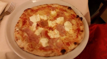 Pizzeria Luna Rossa food