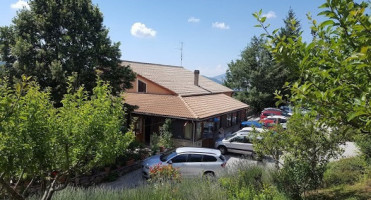 La Taverna Del Boscaiolo outside