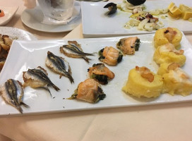 Delle Rose food