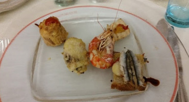 Pesce Fresco food