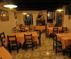 Taverna Rovita food