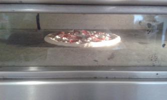 Vittoria Pizza food