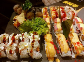 One Sushi food