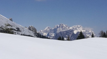 Rifugio Scarpa inside