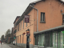 Pizzeria Nuova Fenice outside