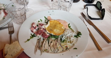 Trattoria Cicerenella food