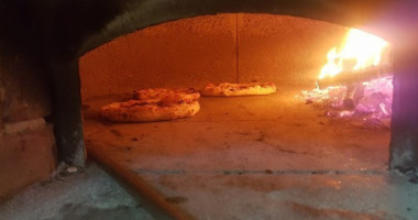 Pizzeria La Bufala Nera food