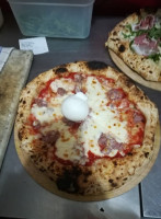 Pizzeria La Bufala Nera food