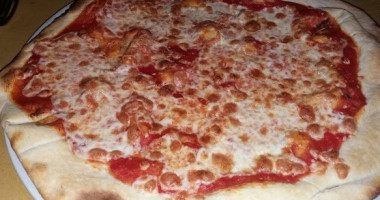 La Fabbrica Della Pizza food