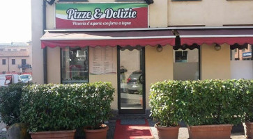 Pizze E Delizie outside