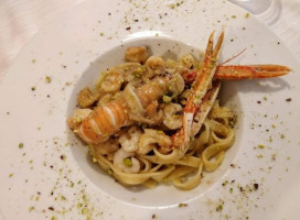 La Fontana food