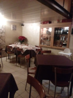 Pizzeria U'mar A Monte food