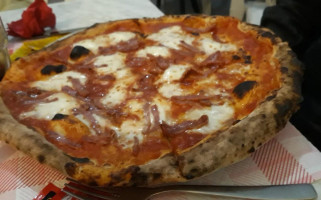 Pizzeria Ausonia food