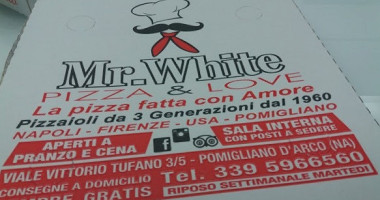 Mr. White Pizza Love food