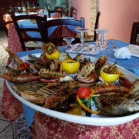 La Taverna Del Pescatore food