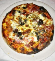 Kronos Pizzeria Steakhouse food