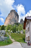 Rifugio Cinque Torri outside