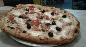 E Pizzeria Da Silvia food