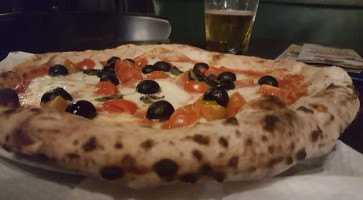 Risto Pub Guinness Pizzeria food