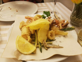 Ponte Rosso food