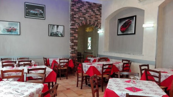 Pizzeria Nuvolari inside