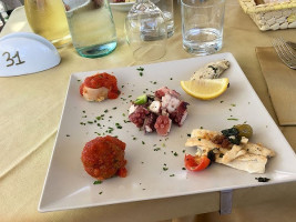 Cozzeria Solemare food