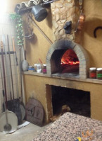 Pizza Lampo inside