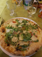 Pizzeria New Moon food