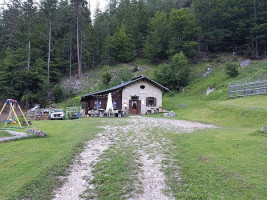 Rifugio Cercenà  outside