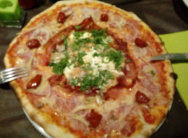 Rombo Pizzeria food