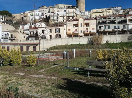 La Fontana Vecchia outside