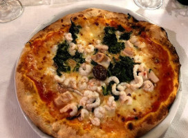 La Piazzetta food