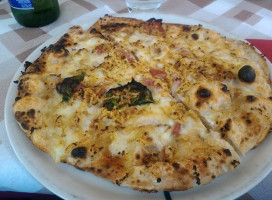 La Focaccia Pizzeria food