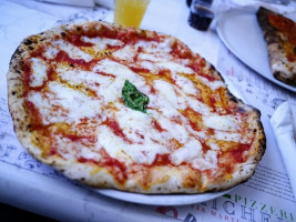 Pizzeria Michele Via Martucci food