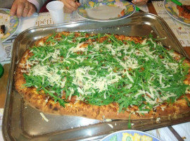 Pizzeria A Cofanara food