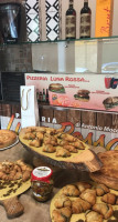 Pizzeria Luna Rossa food