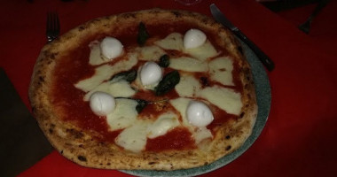 Pizzeria Da Attilio Albachiara food