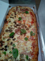 World Pizza food