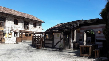 Taverna Del Castello Di Zumelle food