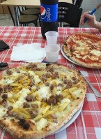 Pizzeria Da Sasa' E Figli food