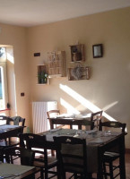 Trattoria Delle Due Province inside