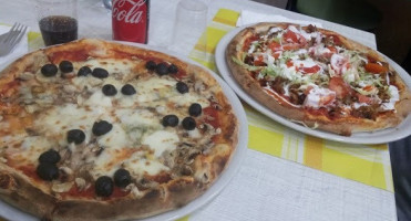 Pizzeria Egitto food