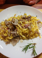 La Tana Del Lucio food