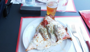 Pizzeria Spontini food