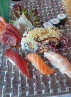 Moya Sushi food