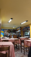 Trattoria La Società  inside