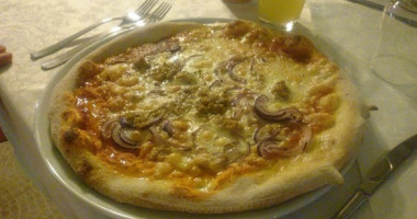 Pizzeria L'arancio food